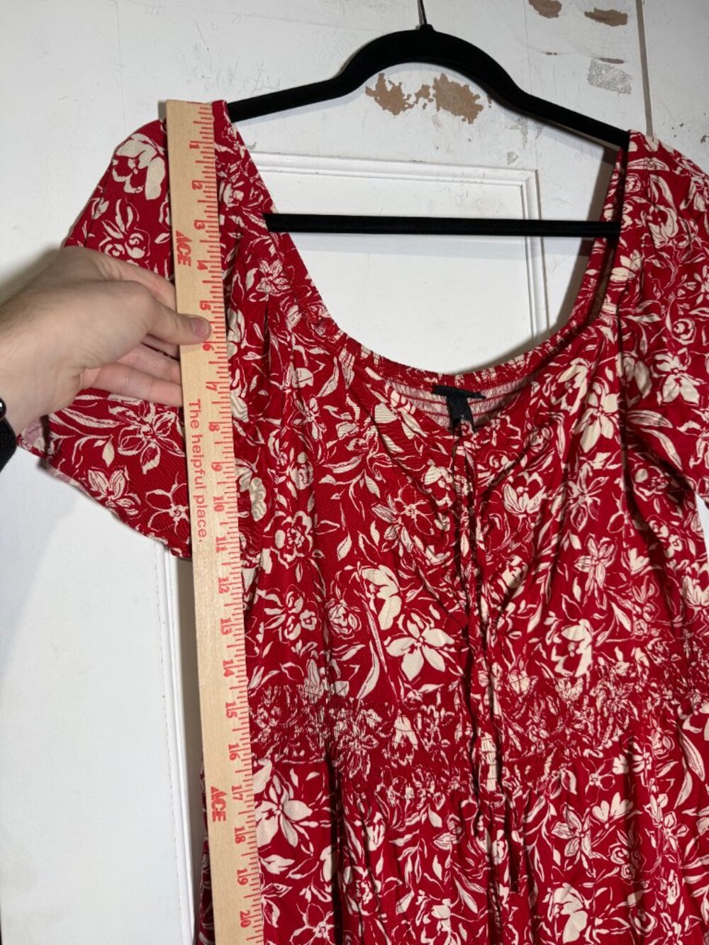 Torrid Stretch Challis Flutter Sleeve Jumpsuit Floral Red and White Size 2 / 2X - Picture 6 of 10